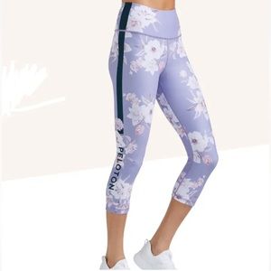 Peloton Capri Floral Reversible Leggings